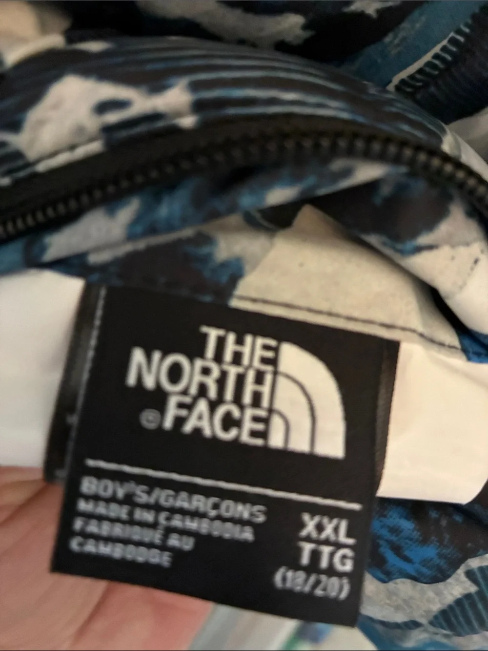 The North Face Kids Blue, Navy & White Mountain-Print Puffer Jacket